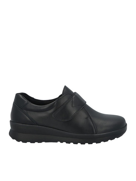 Women's Moccasins in Black Color