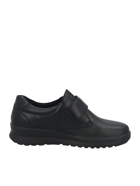 Women's Moccasins in Black Color