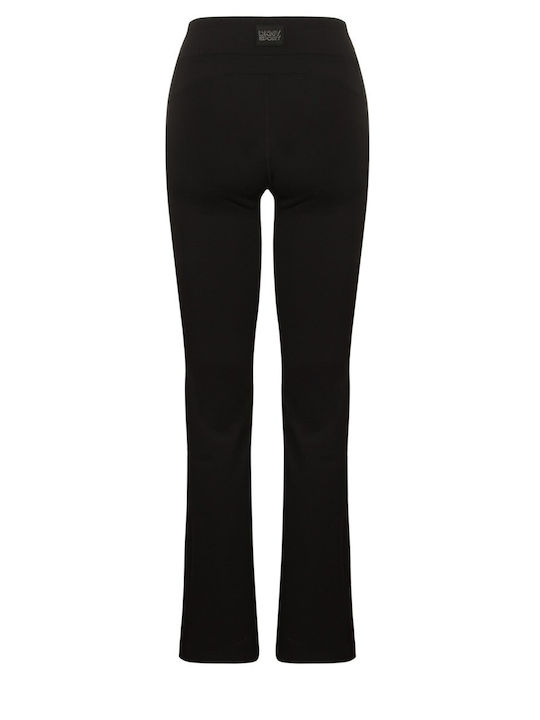 DKNY