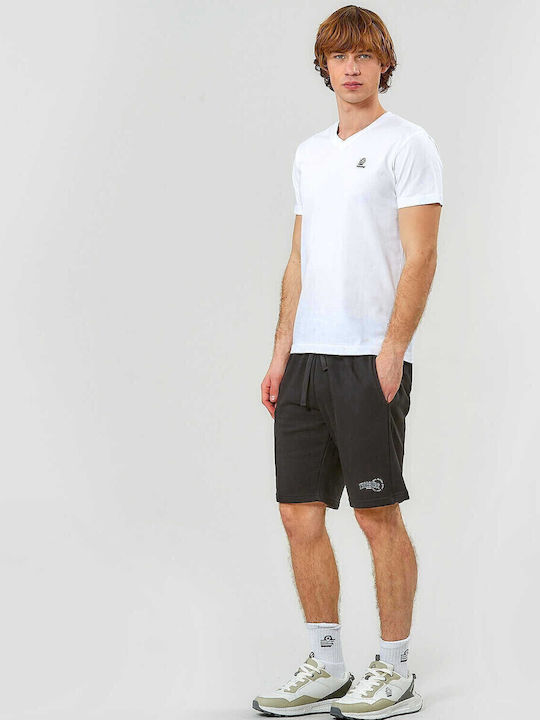 T-shirt White