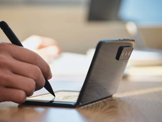 Microsoft Surface Slim Pen 2 Стилус Пен с Palm Rejection за Microsoft Surface в Черен цвят 8WX-00002