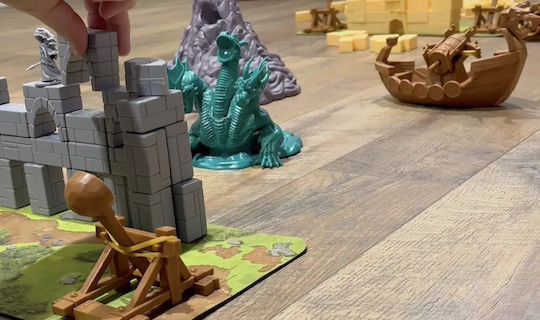 Board Game Catapult Feud for 2 Players 7+ Years Old (EN) Vesuvius Media