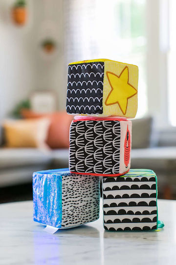 Baby Einstein Παιχνίδι Στοίβαξης Explore and Discover Soft Block για 3+ Μηνών