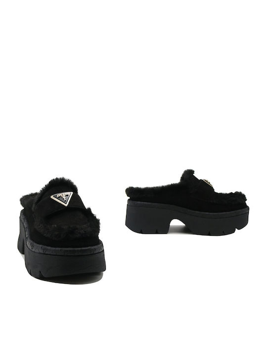 Leather Mules with Low Heel in Black Color