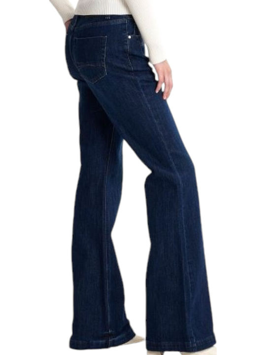 8919272-BLUE
