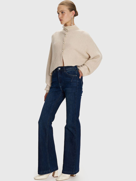 8919272-BLUE