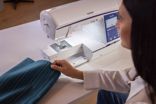 Brother Gewerbliche Nähmaschine Innov-is Weiß