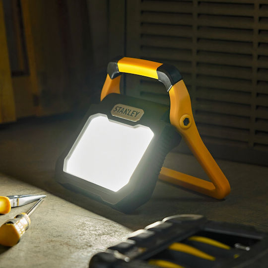 Stanley Arbeitsbeleuchtung LED IP54 mit einer Helligkeit von bis zu 3000lm