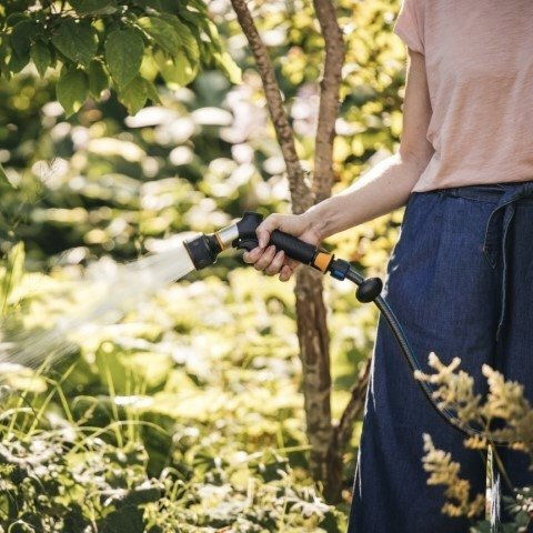 1067194 Spraying Gun