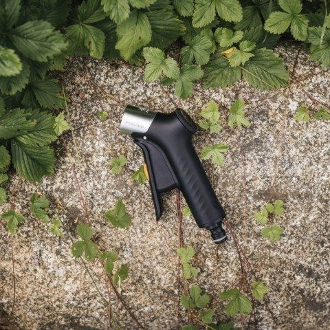 1067194 Spraying Gun