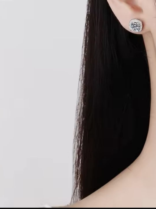 Silver Earrings with Moissanite