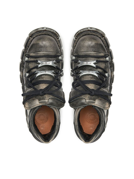 Black Sneakers