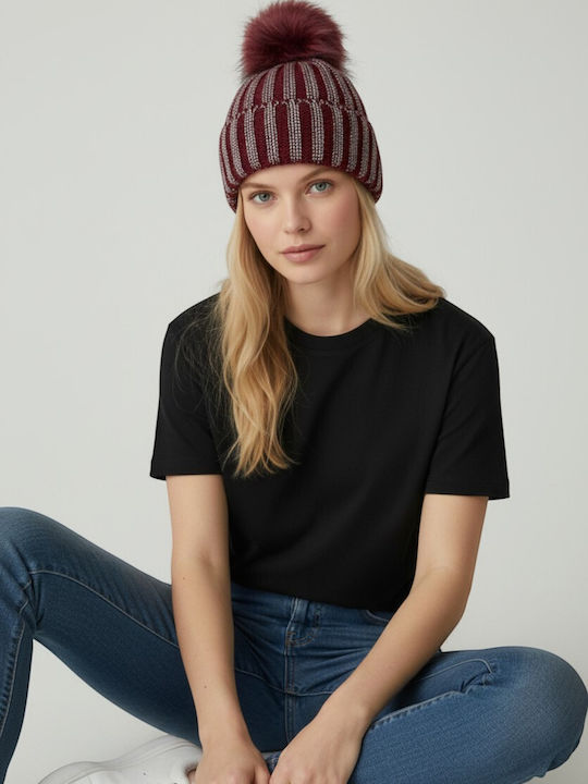 Pom Pom Beanie Beanie Knitted in Red color