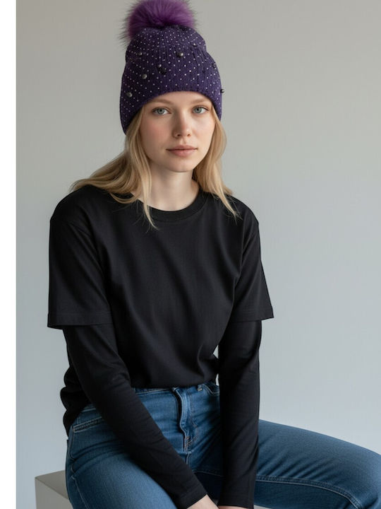 Pom Pom Beanie Beanie Knitted in Purple color