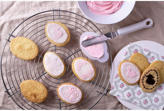 Комплект Великденски Украси Dr.oetker 1879 5 Бройки 4 Украси 1 Формичка Неръждаема Стомана Сребриста