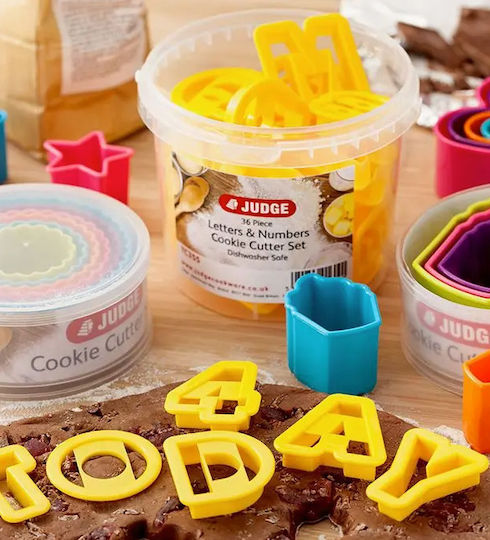 Set 36 Cookie Cutters Judge Kitchen Plastic Polypropylene 13.2x11 Cm Yellow
