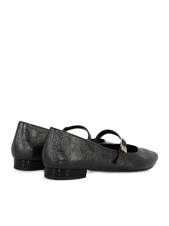 Guy Laroche