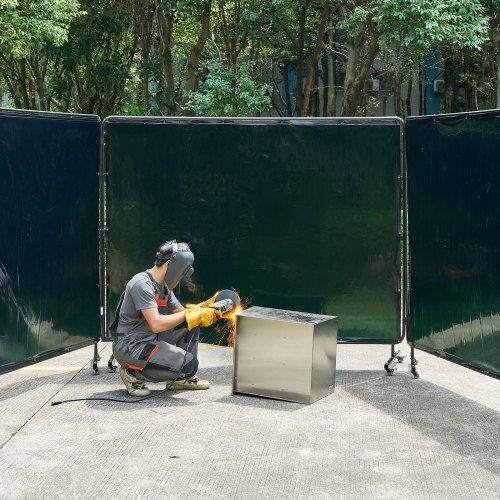 Vevor Welding Screen Frame 3-Panel 1.74 X 2.34m Welding Curtain Protective Screens Vinyl Flame Resistant 12 Wheels & 6-Layer UV Protection Workshop Industrial Use Dark Green