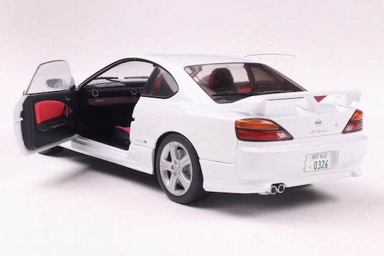 Machetă Mașină Nissan Silvia S15 Specr Aero Aspen Alb 1999 Scara 1:18 Solido