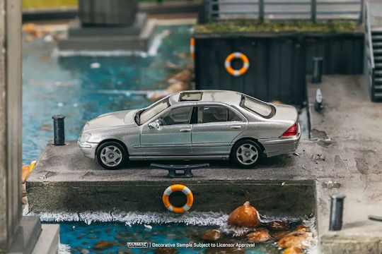 Macheta Auto Mercedes-benz S-class Argintiu 1:64 Tarmac