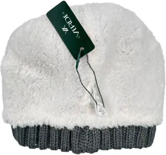 Set with Beanie Knitted in Gray color