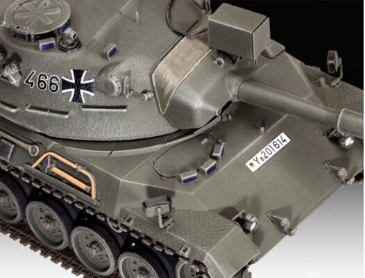 Revell Φιγούρα Μοντελισμού Τανκ σε Κλίμακα 1:35 με Κόλλα και Χρώματα 38.4x36.5x6.5εκ.
