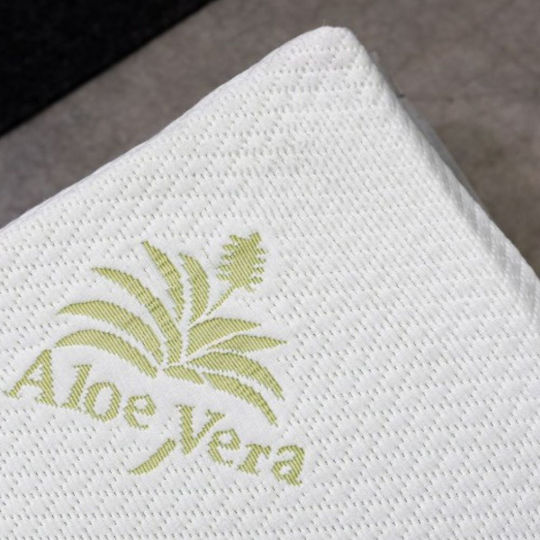 Como felt & wadding producers Mattress Topper Single Foam Infused with Aloe & Removable Cover 90x200x4cm