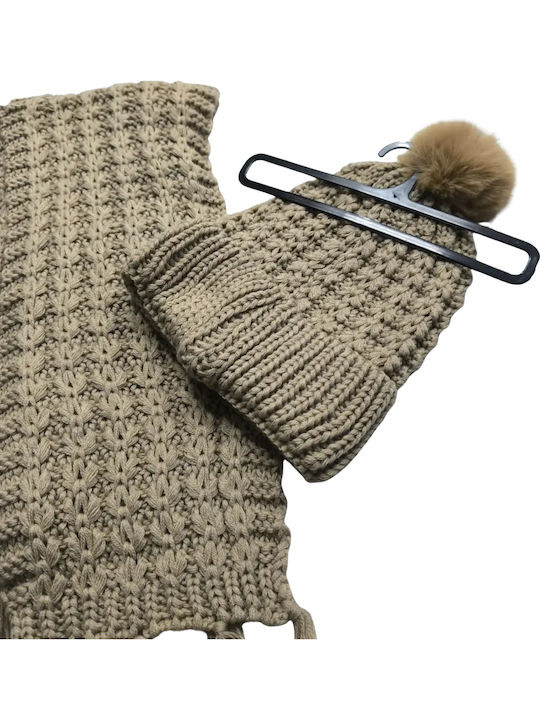 Frauen Set mit Beanie Gestrickt in Braun Farbe