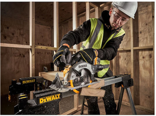 Dewalt mit Absaugsystem