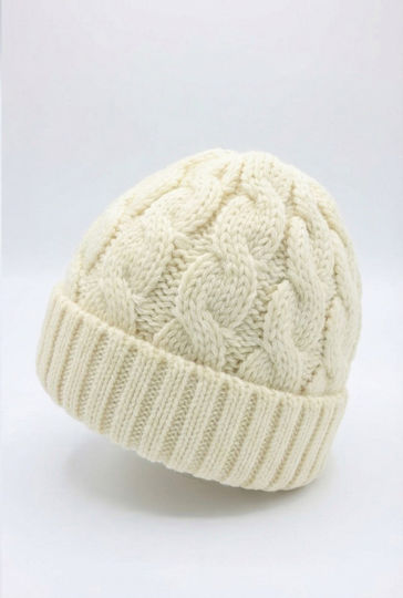 Beanie Beanie with Knit in White color