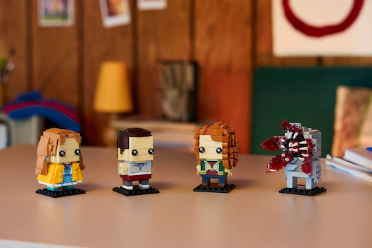 LEGO Brick Headz "Stranger Things" Eleven, Max, Demogorgon & Holly Figures pentru 10+ ani Ani 584buc