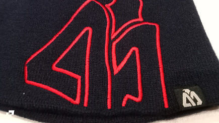 Beanie Unisex Beanie Knitted in Navy Blue color