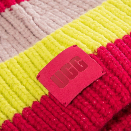 Chunky Rib Beanie Frauen Beanie mit Rippstrick in Fuchsie Farbe