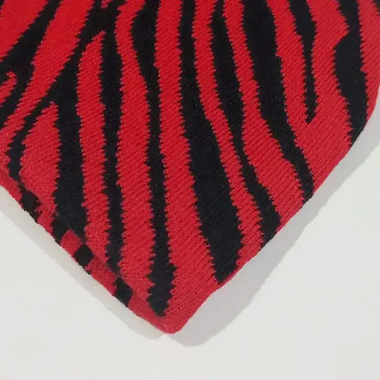 Beanie Unisex Beanie Knitted in Red color