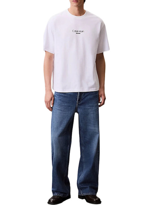 T-shirt White