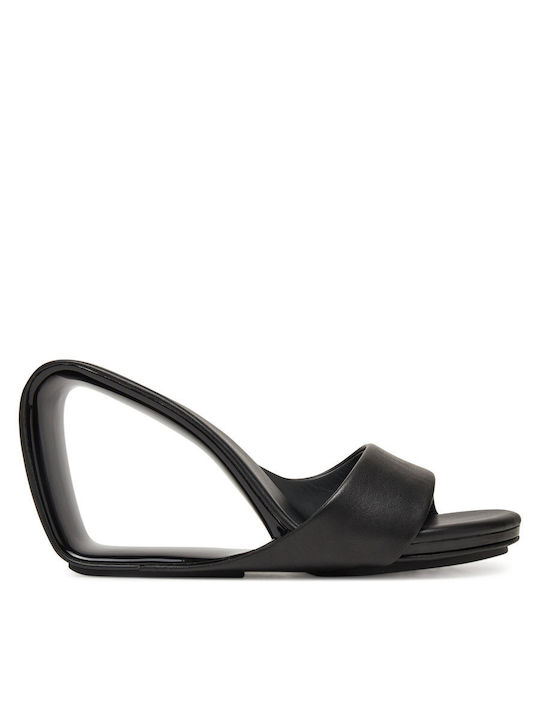 United Nude
