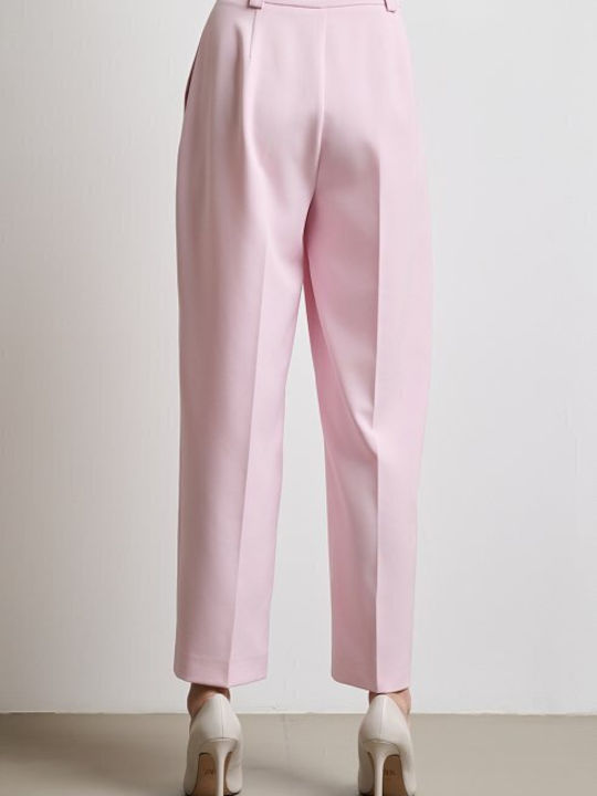 Damen Pink Anzug in Gerader Linie