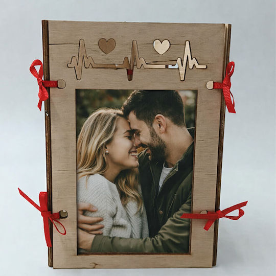 ToXylo Frame Wooden Heart Shaped with Beige Frame
