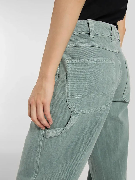 Women's Jean Pants in Loose Fit