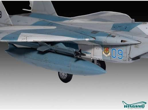 Assembly Model Revell Fighter Boeing F-15c Eagle 200 Pieces