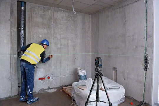 Bosch GCL 2-50 G Professional Self-leveling Linear Laser Level Green Beam 1.5V with Working Range 15m