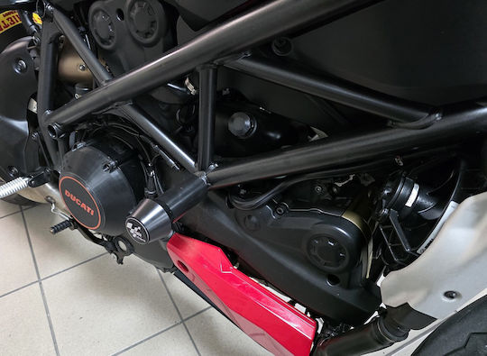 Protective Motorcycle Frame Sliders Ducati Streetfighter 848 1098 2009-2012