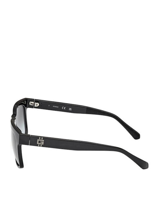 Guess Men's Sunglasses With Black Horn-Rimmed Frame And Grey Gradient Lens GU00222 01B