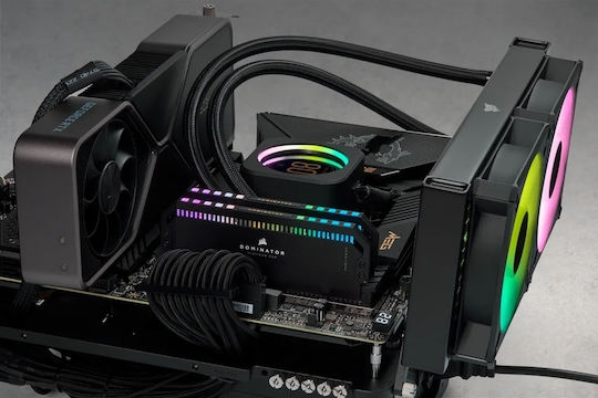 Corsair Dominator Platinum RGB 64GB DDR5 RAM cu 2 module (2x32GB
