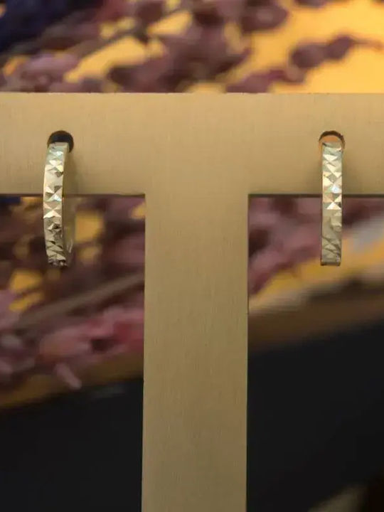 Cercei Rotunzi Din Aur 9K Cu Diamant