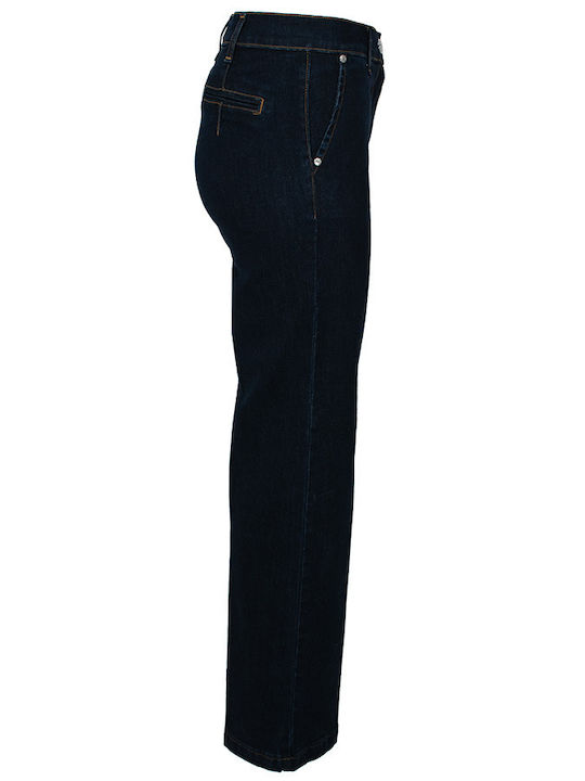 Women's Jean Pants in Straight Leg Style