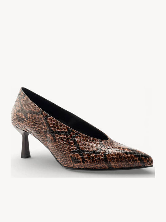 Ligglo Leather Pointed Toe Animal Print Heels