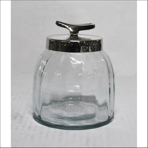 Dekoratives Glas-Bonbonglas mit silbernem Metalldeckel 11x11x14 Dekoratives Glas-Bonbonglas mit silbernem Metalldeckel 11x11x14
