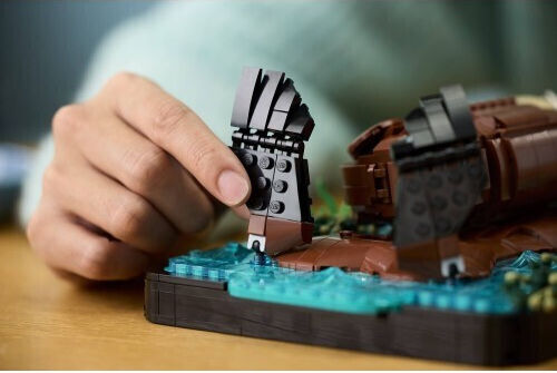 LEGO Ideas Floating Sea Otters for 18+ Years 1234 Pieces