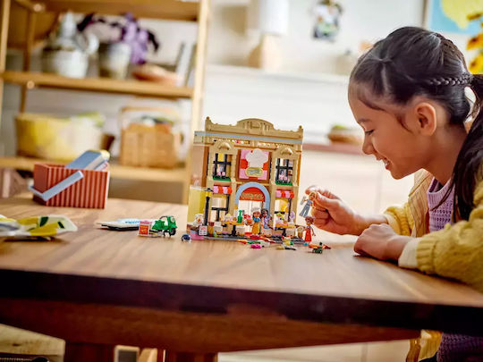 LEGO Friends Restaurant și Școala de Gătit pentru 8+ Ani 896 Bucăți
